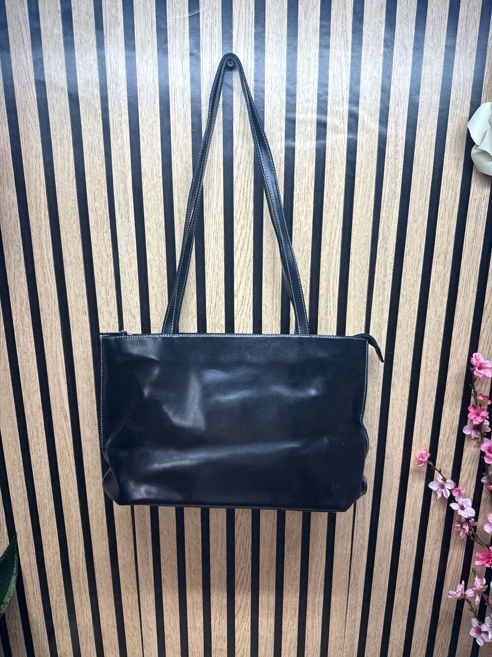 M’Rell Paris Made in France Black Smooth Soft Leather Shoulder Tote Bag